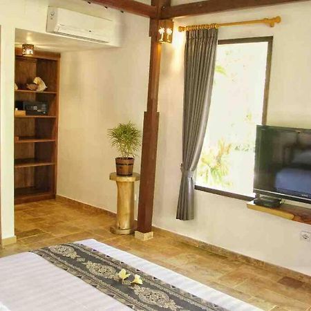 Villa Serene & Spa Mangsit Luaran gambar