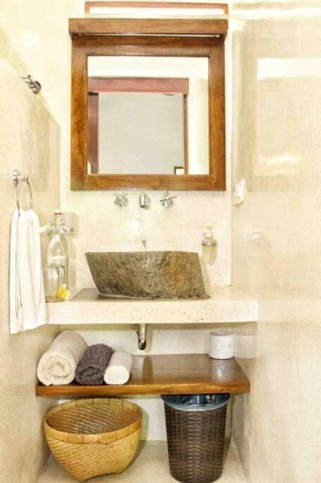 Villa Serene & Spa Mangsit Luaran gambar